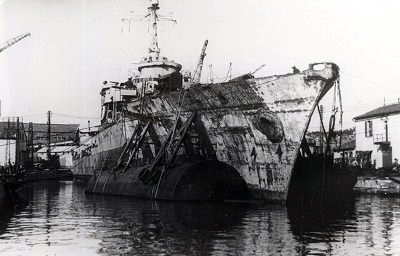Les contre-torpilleurs et destroyers en photos Ancien03